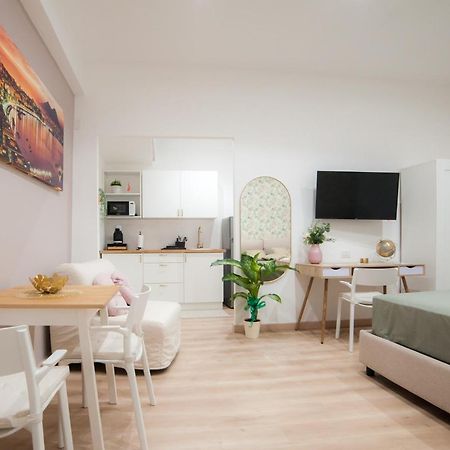 נאפולי Michelangelo 80 Apartment מראה חיצוני תמונה
