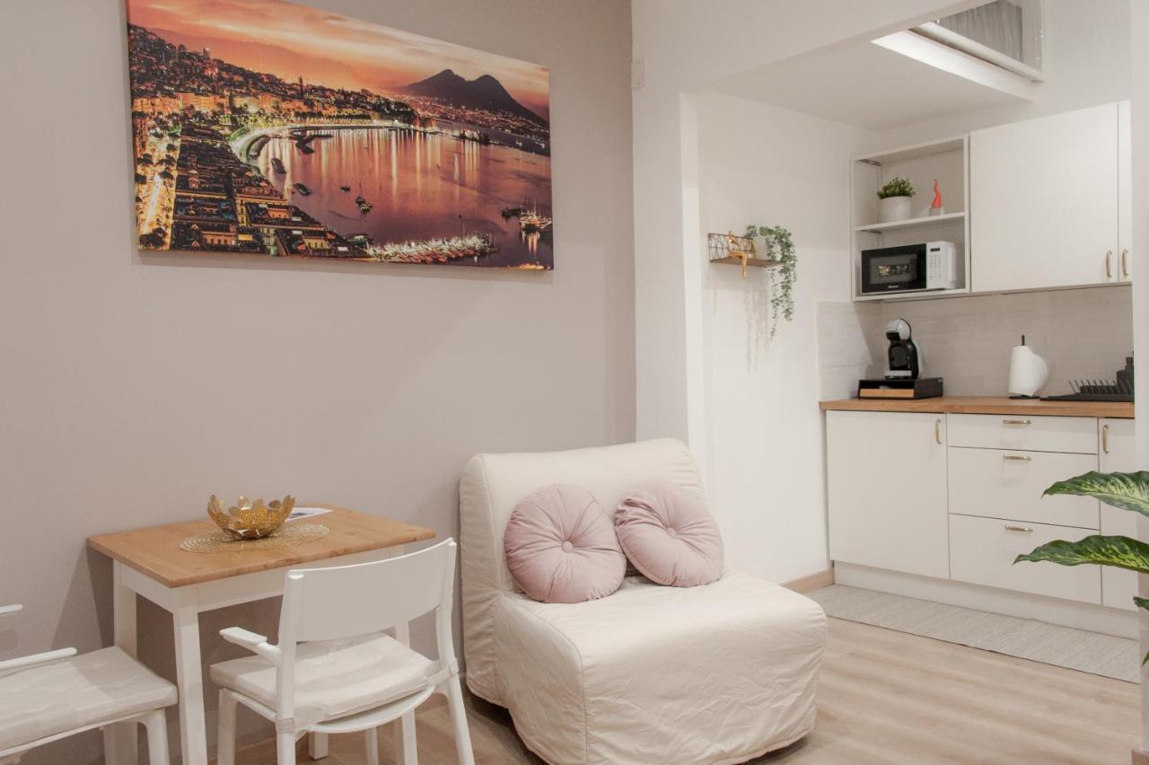 נאפולי Michelangelo 80 Apartment מראה חיצוני תמונה